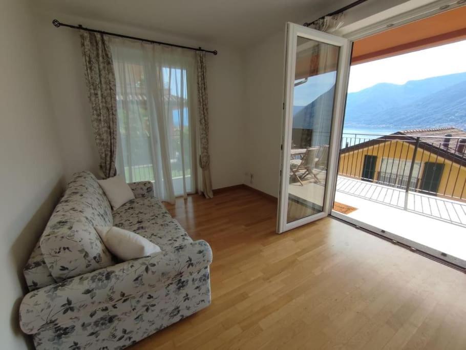 Vista Lago Panoramica Colonno Экстерьер фото